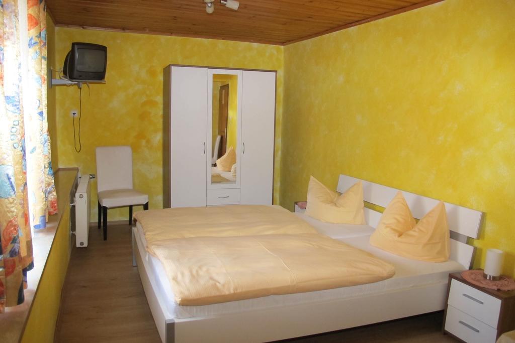 Hotel Garni Hauth Bernkastel-Kues Exterior photo